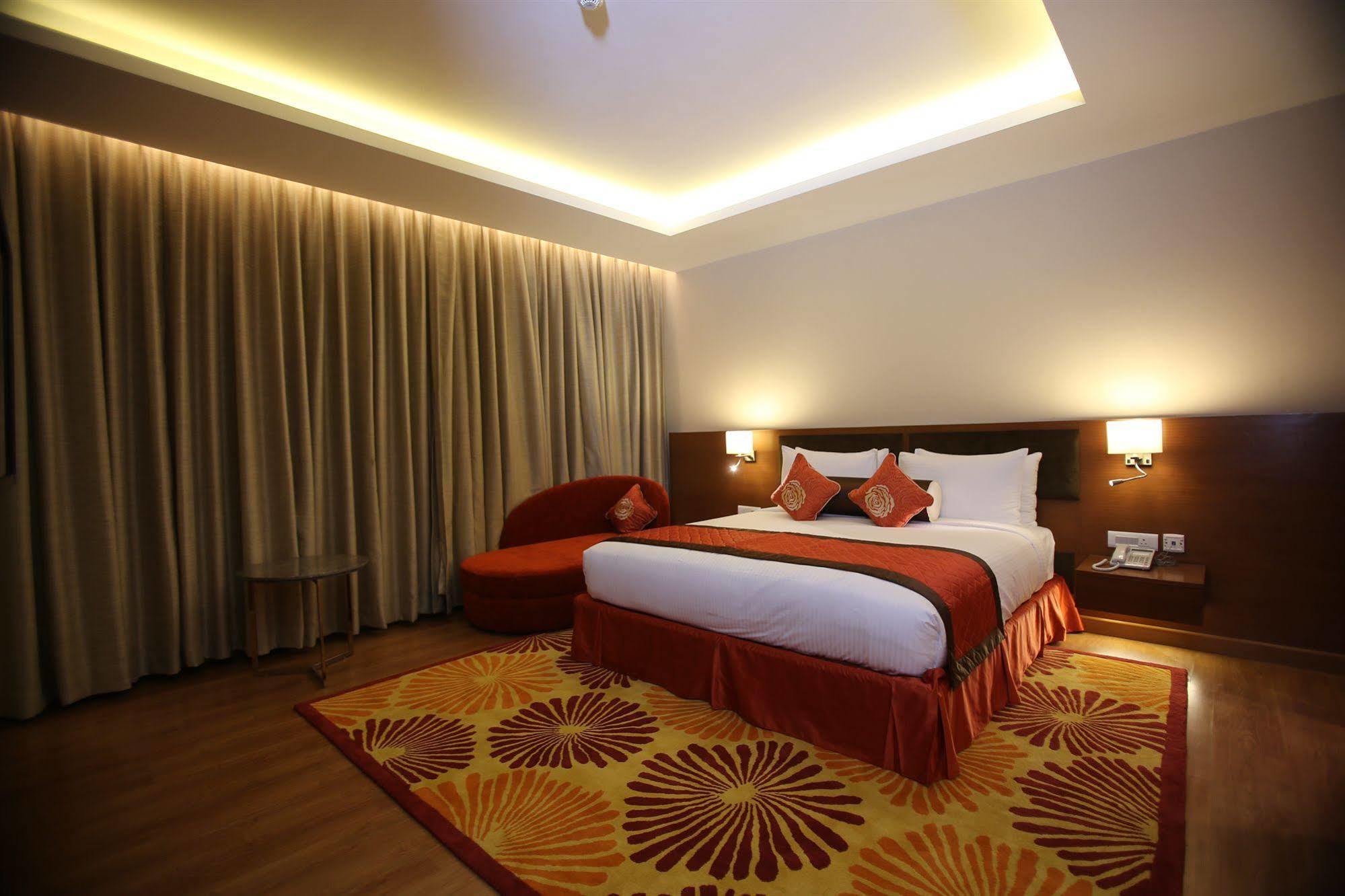 Country Inn & Suites By Radisson, Meerut Exterior foto