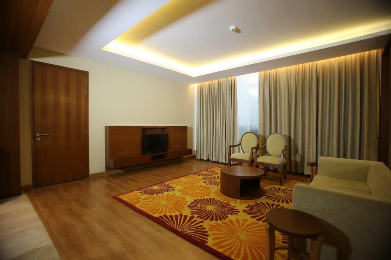 Country Inn & Suites By Radisson, Meerut Exterior foto