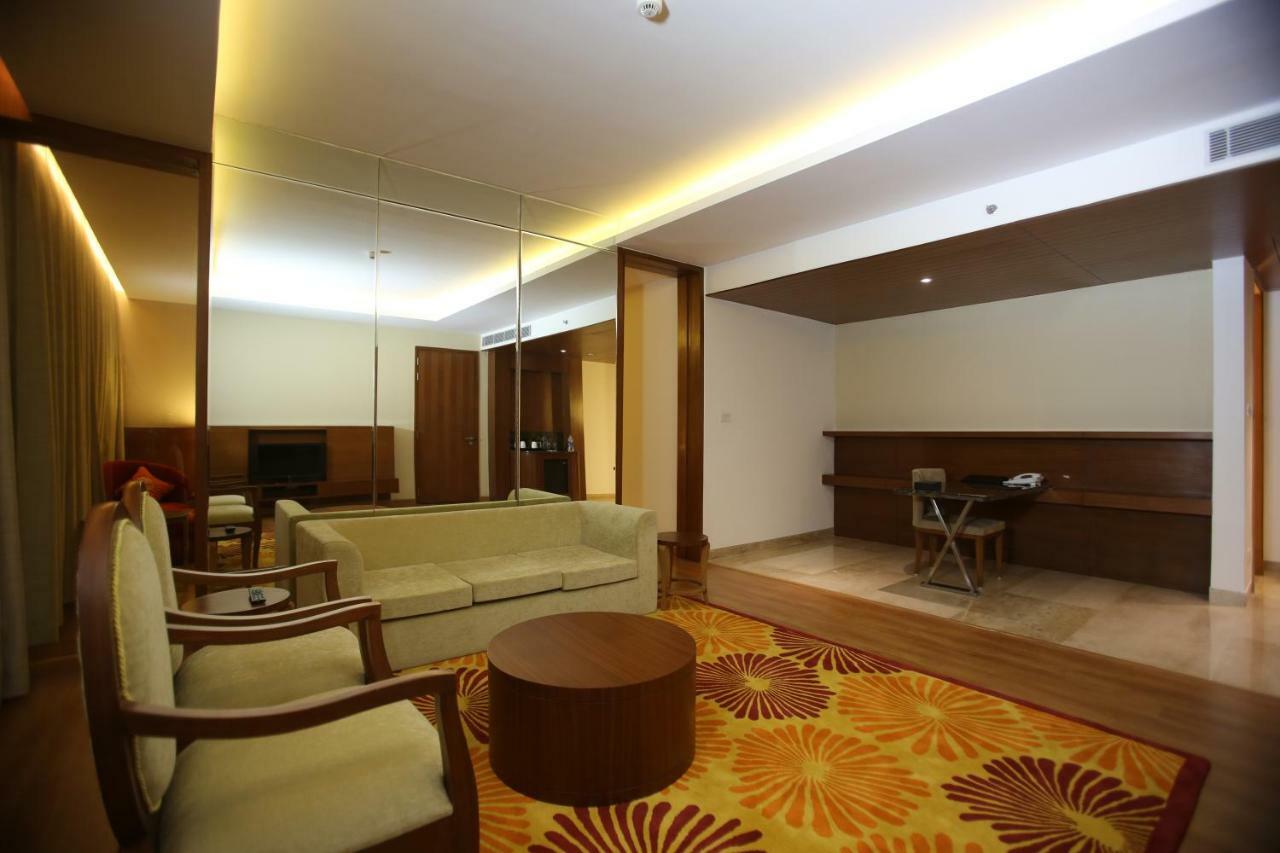 Country Inn & Suites By Radisson, Meerut Exterior foto